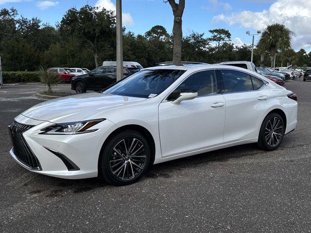 new 2025 Lexus ES 350 car, priced at $48,439
