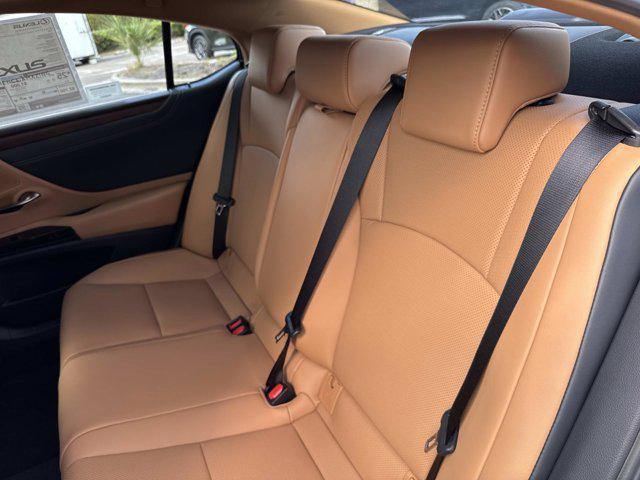 new 2025 Lexus ES 350 car, priced at $48,439