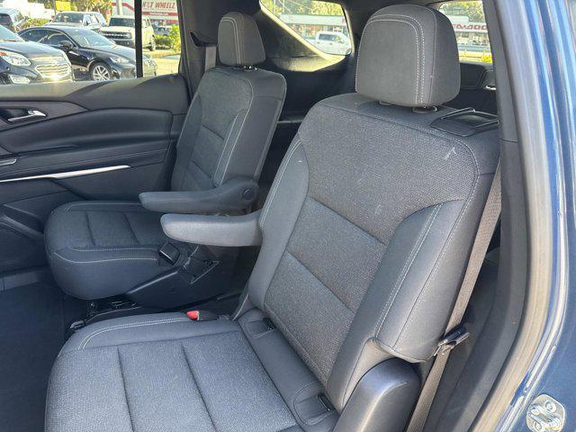 used 2025 Chevrolet Traverse car, priced at $33,997