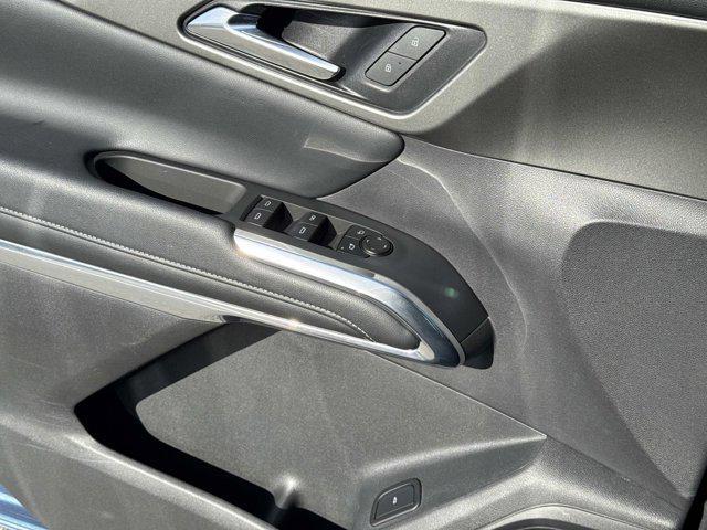 used 2025 Chevrolet Traverse car, priced at $33,997