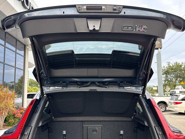 used 2022 Volvo XC40 car, priced at $25,997