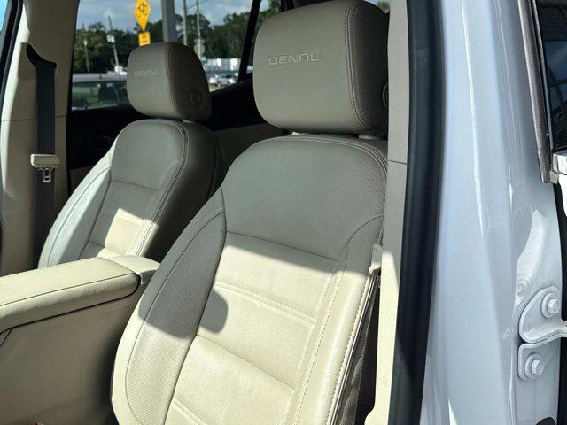 used 2019 GMC Acadia car, priced at $25,991