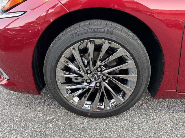 new 2025 Lexus ES 350 car, priced at $55,724