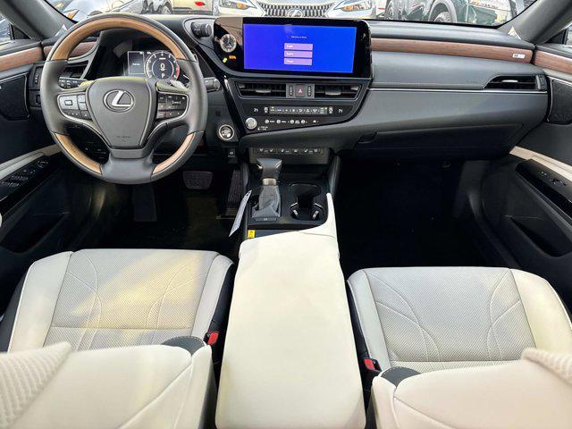 new 2025 Lexus ES 350 car, priced at $55,724