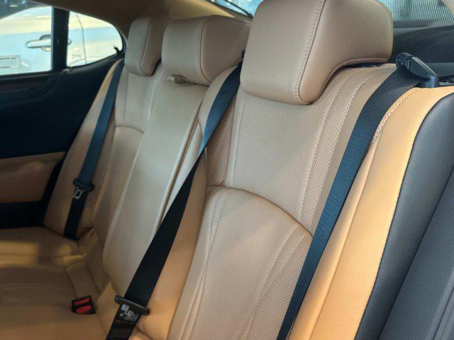 new 2025 Lexus ES 300h car, priced at $56,924