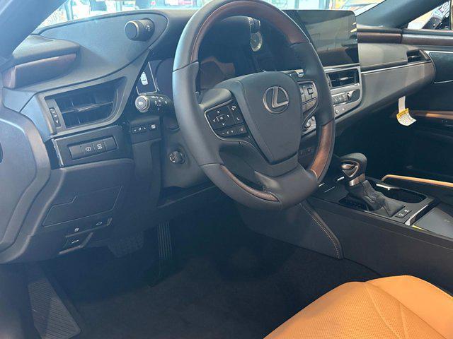 new 2025 Lexus ES 300h car, priced at $56,924