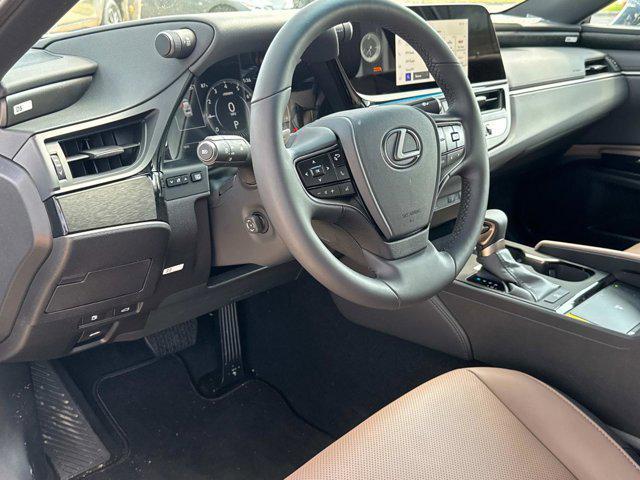 new 2025 Lexus ES 350 car, priced at $49,179