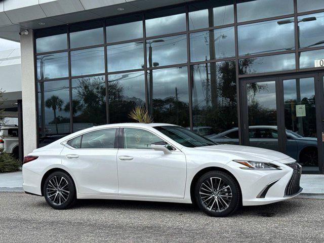 new 2025 Lexus ES 350 car, priced at $48,239