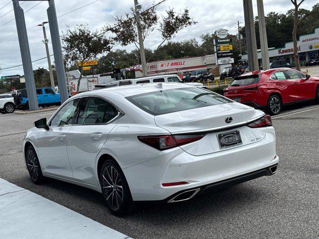 new 2025 Lexus ES 350 car, priced at $48,239