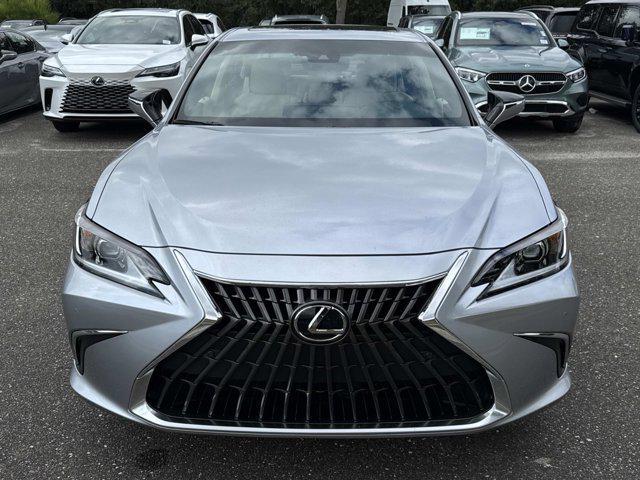 new 2025 Lexus ES 300h car, priced at $51,099