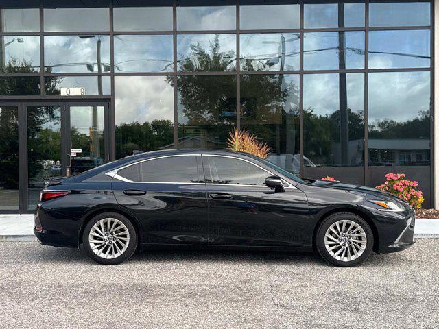 used 2022 Lexus ES 350 car, priced at $40,991