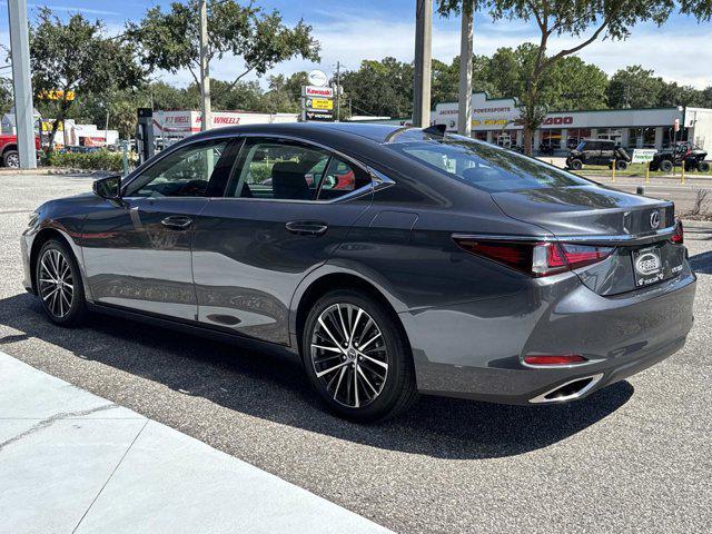 new 2025 Lexus ES 350 car, priced at $48,439