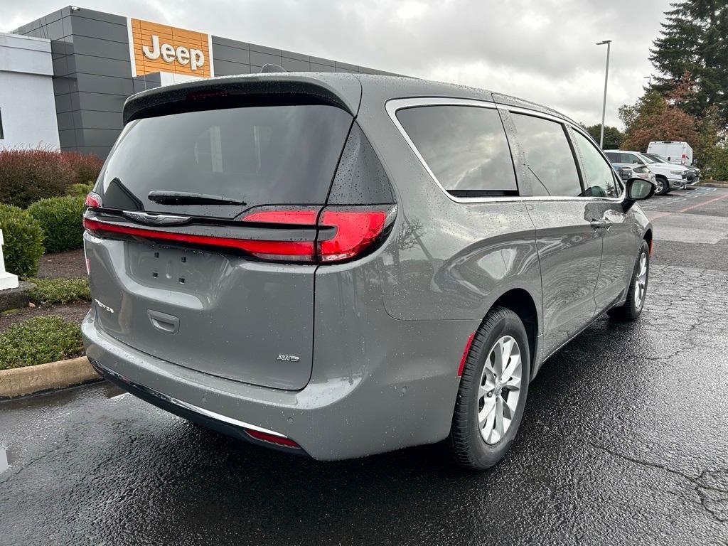 new 2025 Chrysler Pacifica car, priced at $43,992