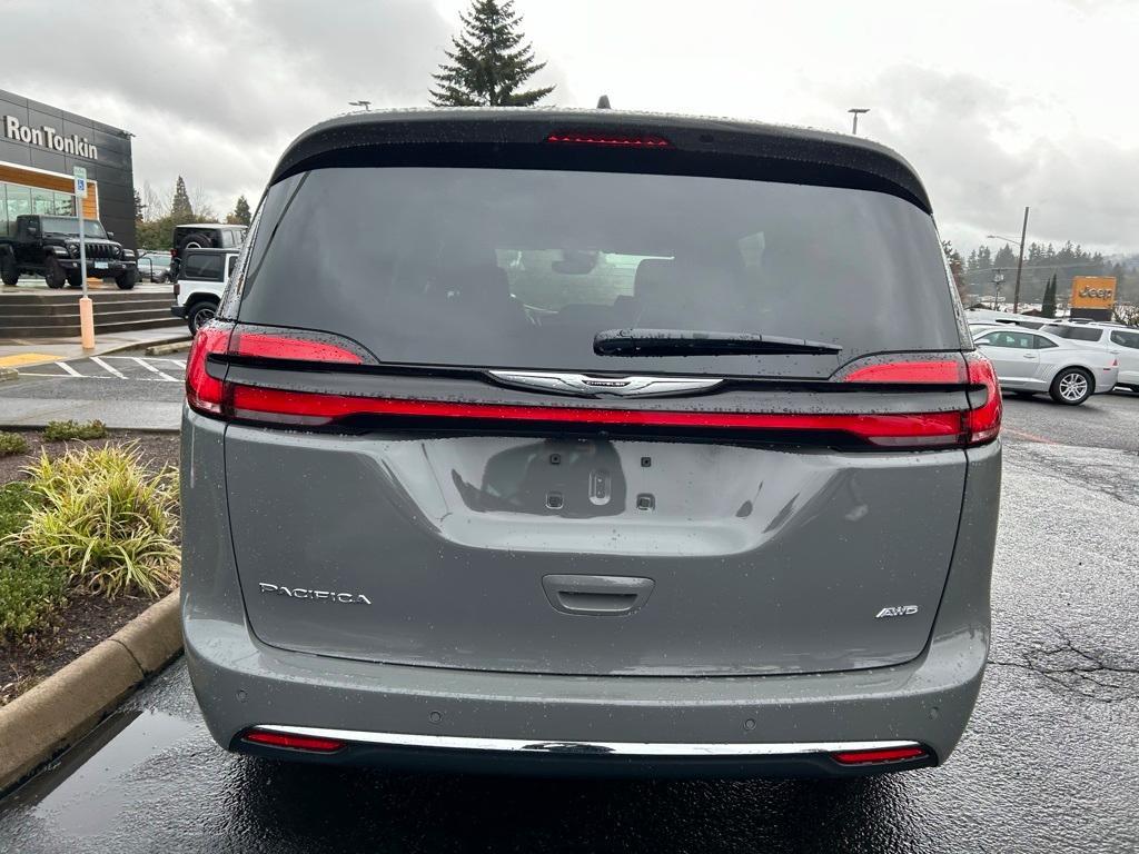 new 2025 Chrysler Pacifica car, priced at $43,992