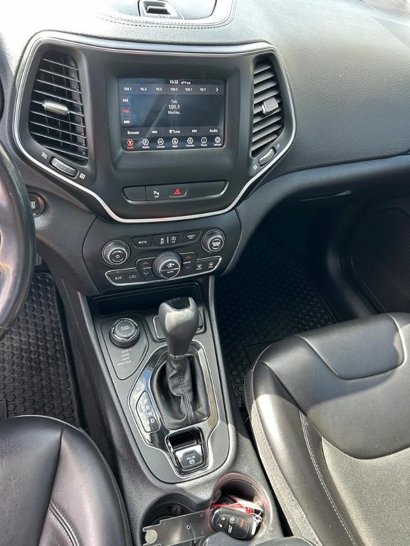 used 2020 Jeep Cherokee car, priced at $18,900