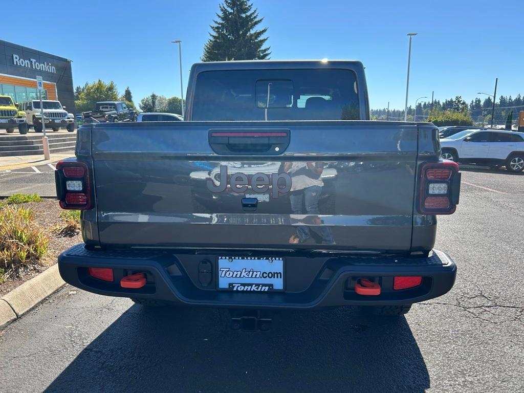 new 2025 Jeep Gladiator car, priced at $48,992