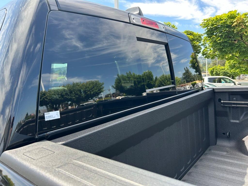 new 2025 Ram 1500 car, priced at $46,992