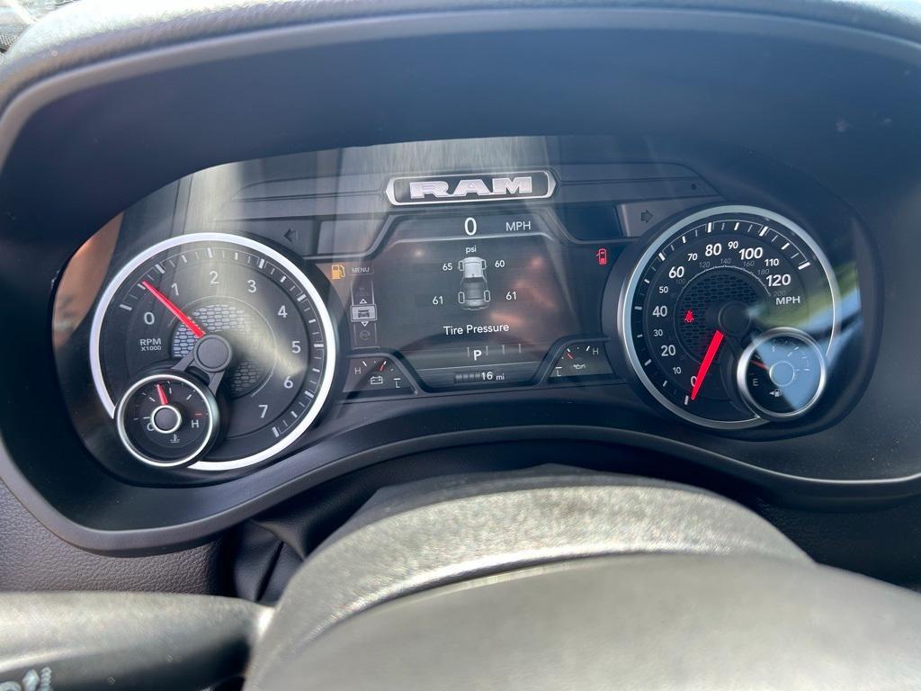 new 2025 Ram 1500 car, priced at $46,992