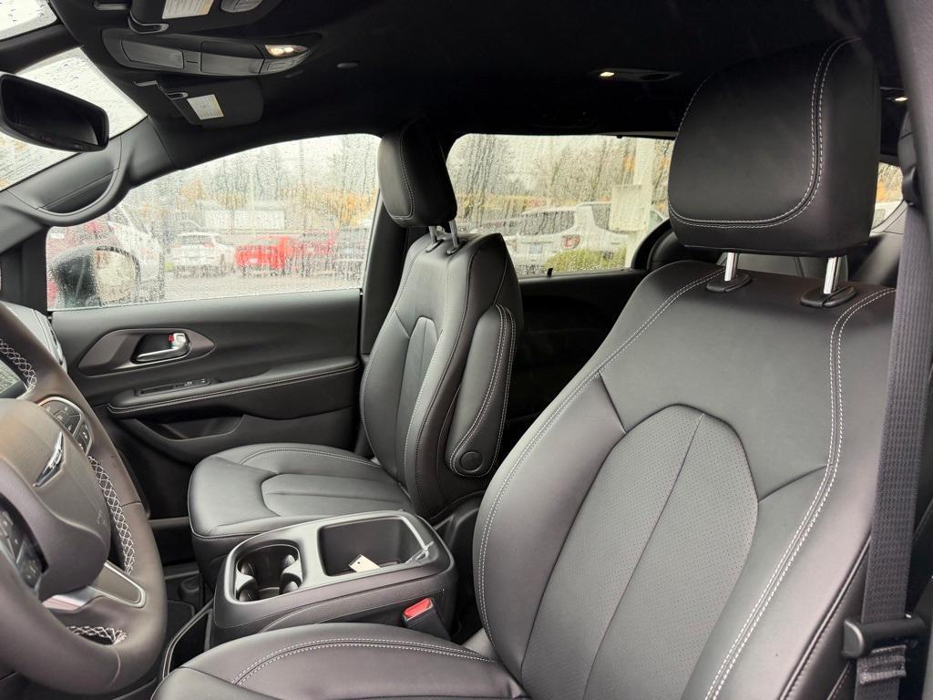new 2026 Chrysler Pacifica car, priced at $44,335