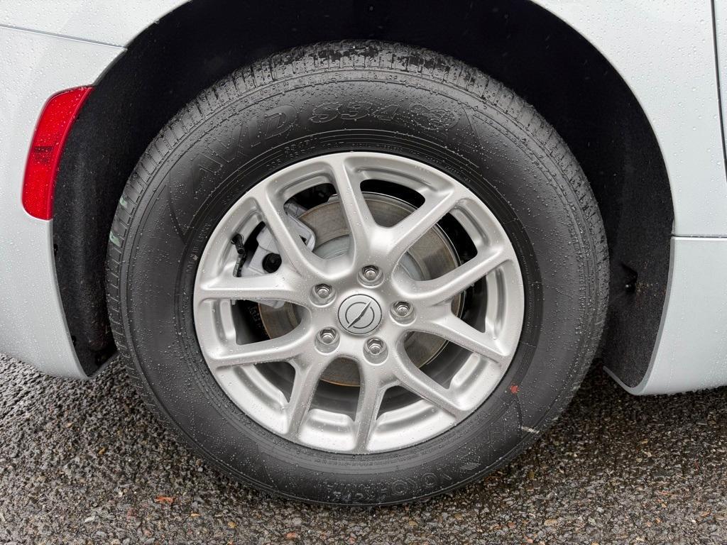 new 2026 Chrysler Pacifica car, priced at $44,335