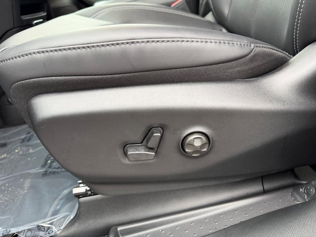 new 2026 Chrysler Pacifica car, priced at $44,335