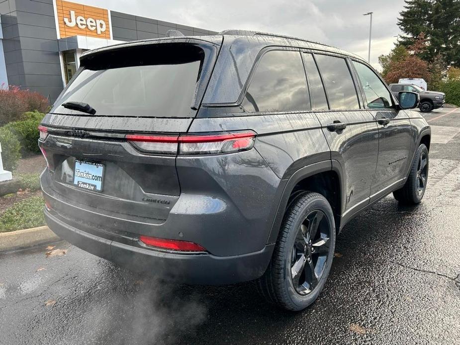 new 2025 Jeep Grand Cherokee car, priced at $50,280