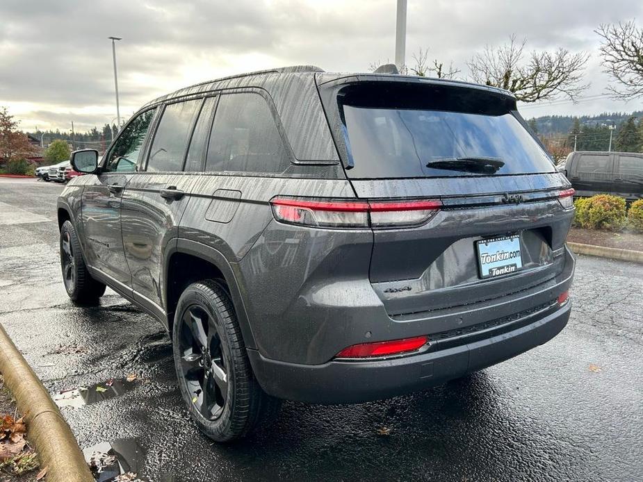 new 2025 Jeep Grand Cherokee car, priced at $50,280