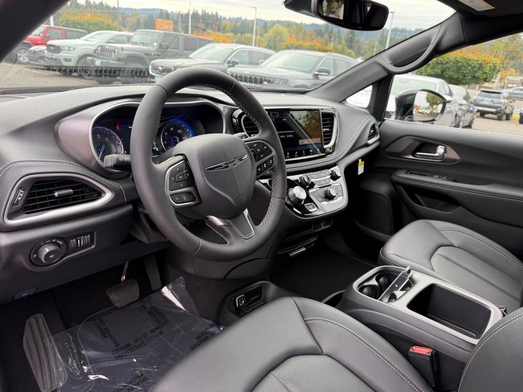 new 2026 Chrysler Pacifica car, priced at $42,444