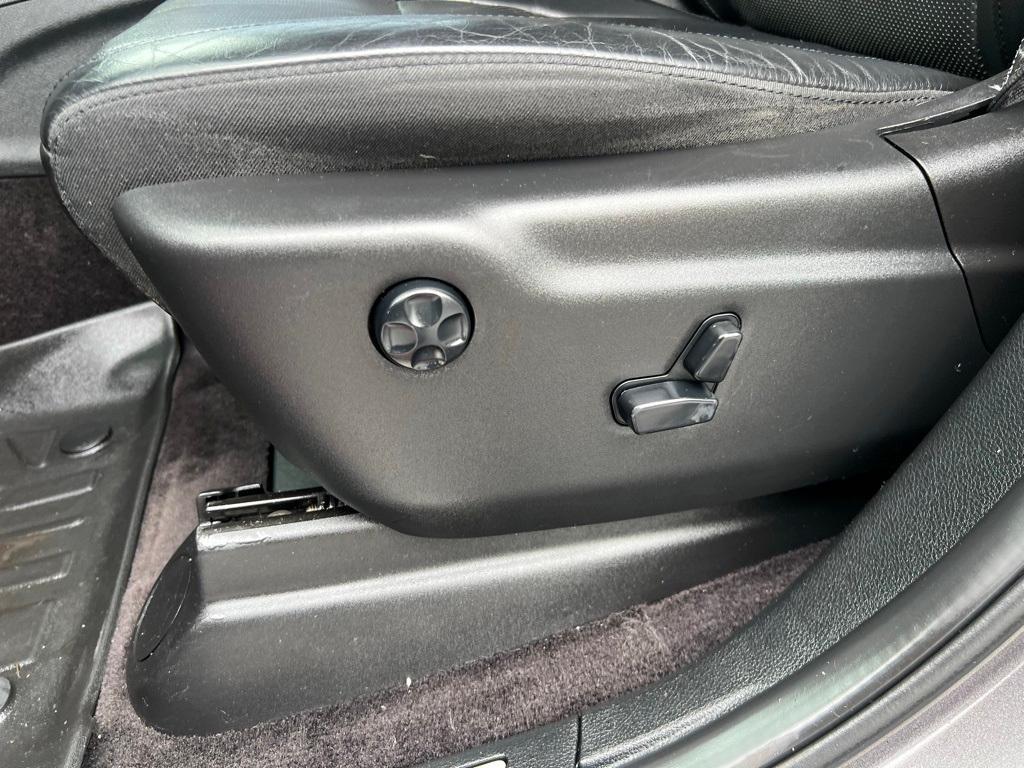 used 2018 Jeep Grand Cherokee car, priced at $14,990