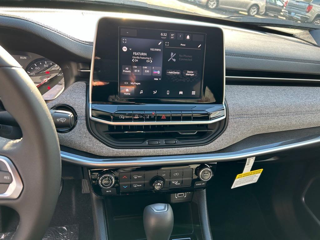 new 2025 Jeep Compass car, priced at $25,358