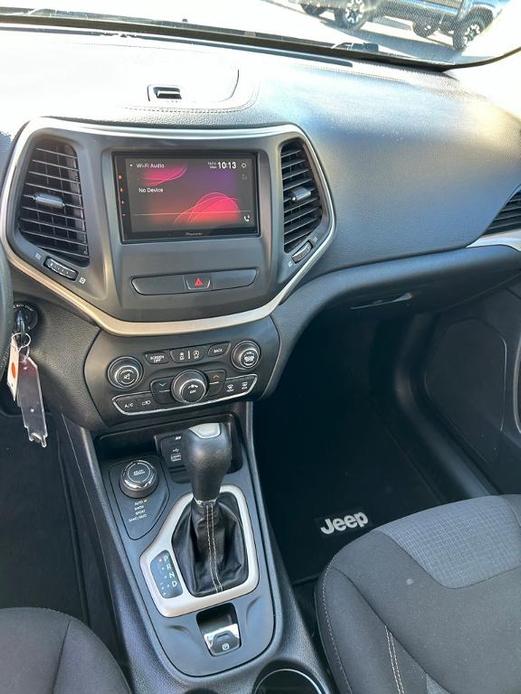 used 2015 Jeep Cherokee car, priced at $12,720