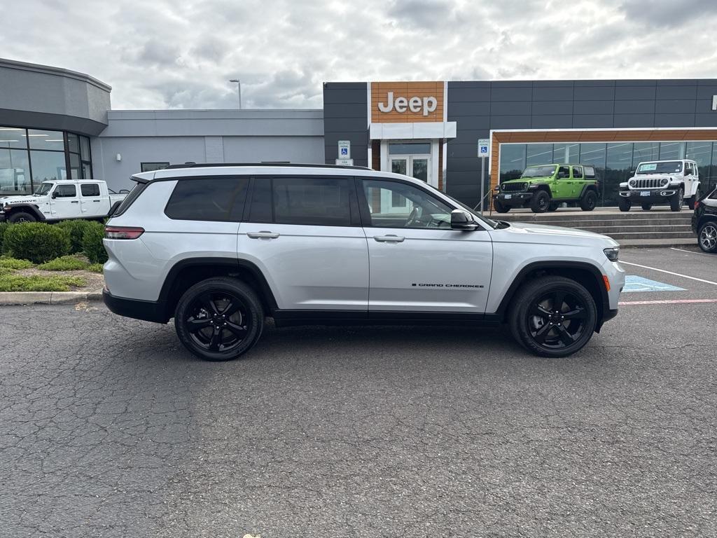 used 2021 Jeep Grand Cherokee L car