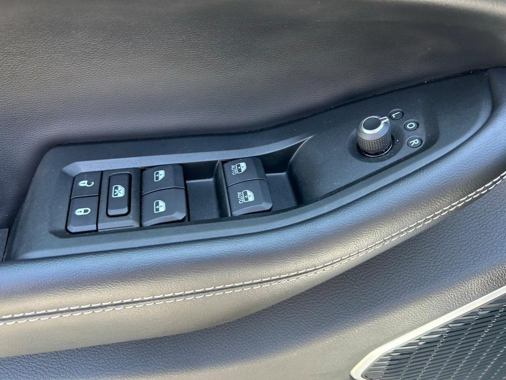 used 2021 Jeep Grand Cherokee L car, priced at $31,350