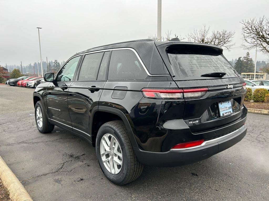 new 2025 Jeep Grand Cherokee car, priced at $37,874