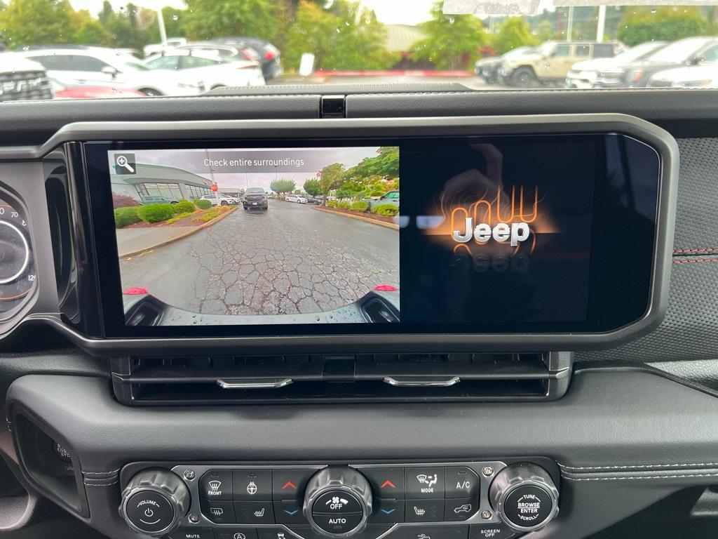 new 2025 Jeep Gladiator car, priced at $46,992