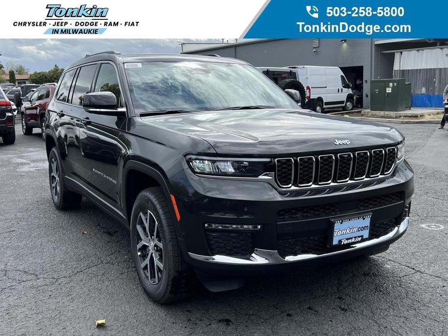 new 2023 Jeep Grand Cherokee L car, priced at $54,900