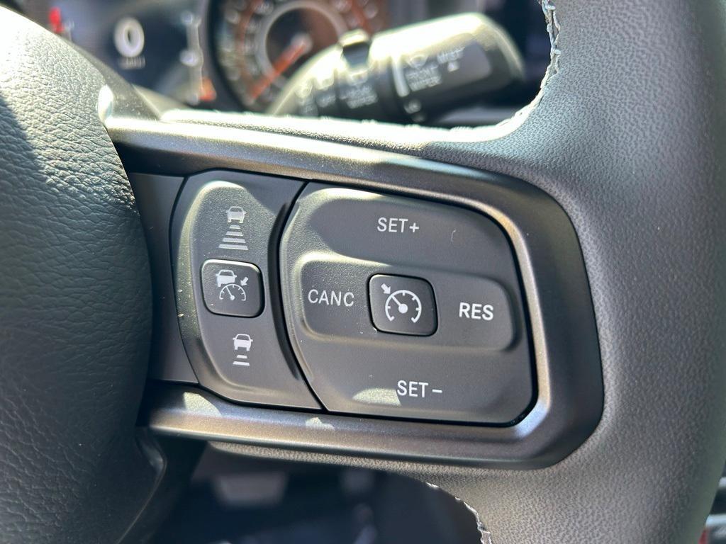 new 2025 Jeep Wrangler car, priced at $54,348