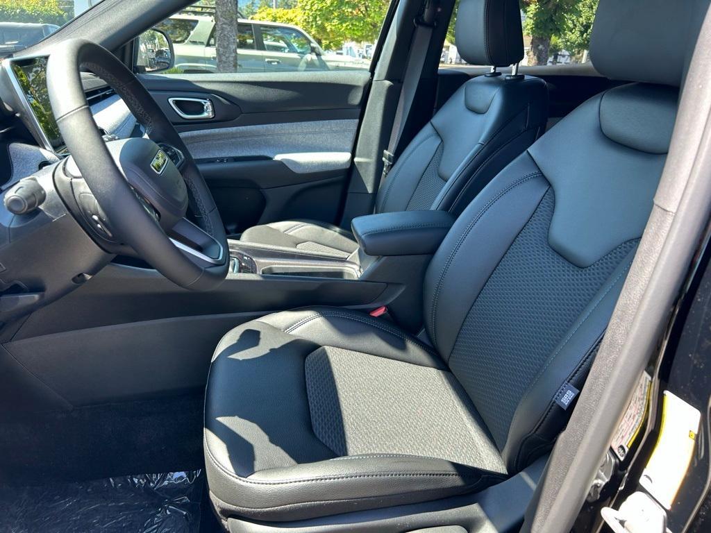 new 2025 Jeep Compass car, priced at $26,492