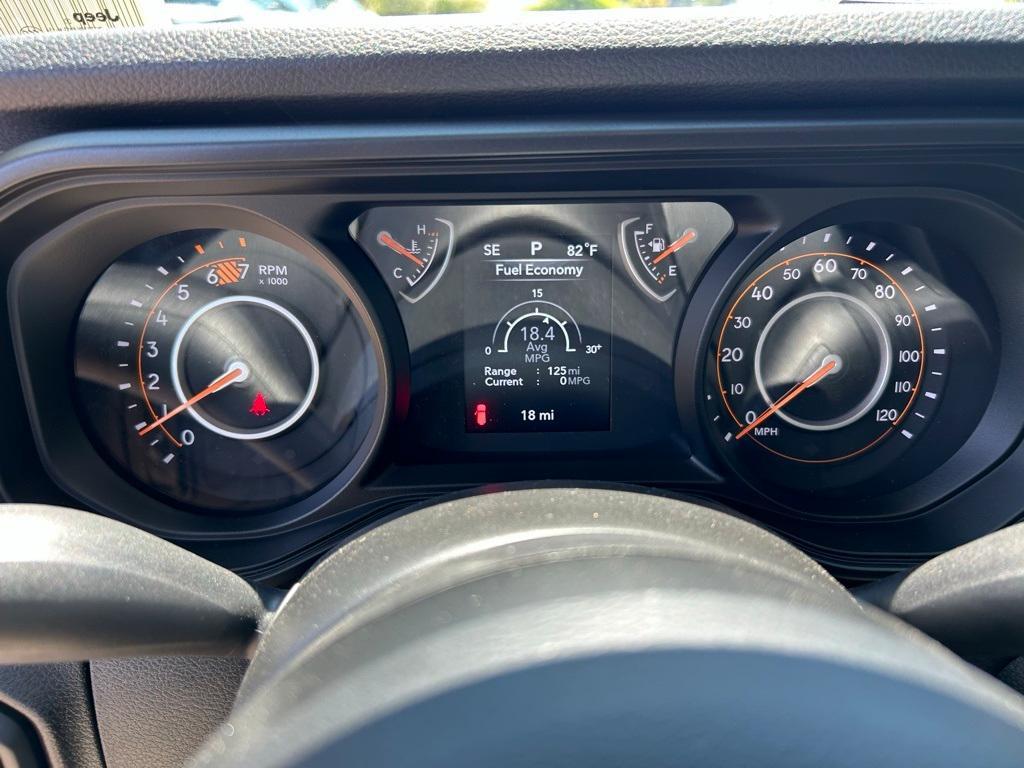 new 2025 Jeep Wrangler car, priced at $38,992