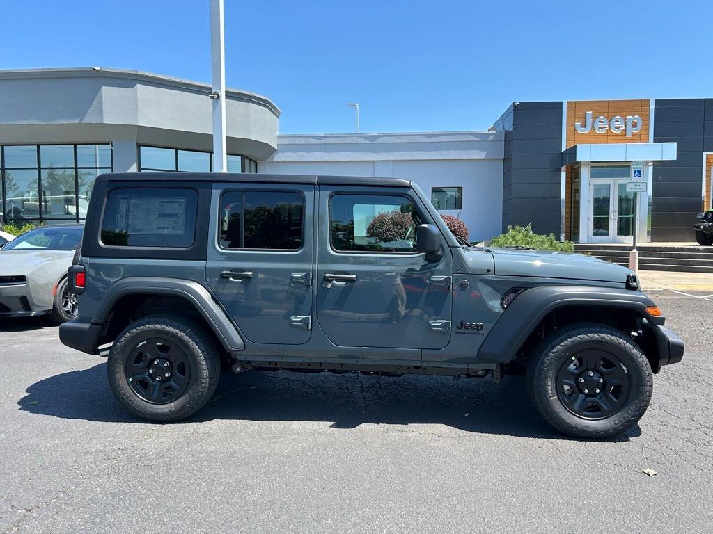 new 2025 Jeep Wrangler car, priced at $38,992