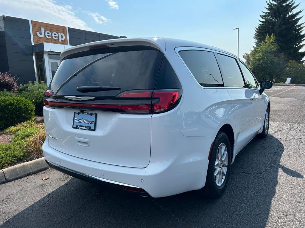 new 2026 Chrysler Pacifica car, priced at $45,965