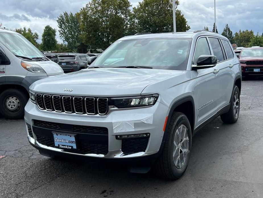 new 2023 Jeep Grand Cherokee L car, priced at $49,900