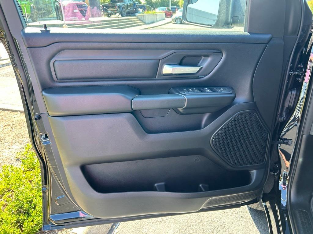new 2025 Ram 1500 car, priced at $44,992