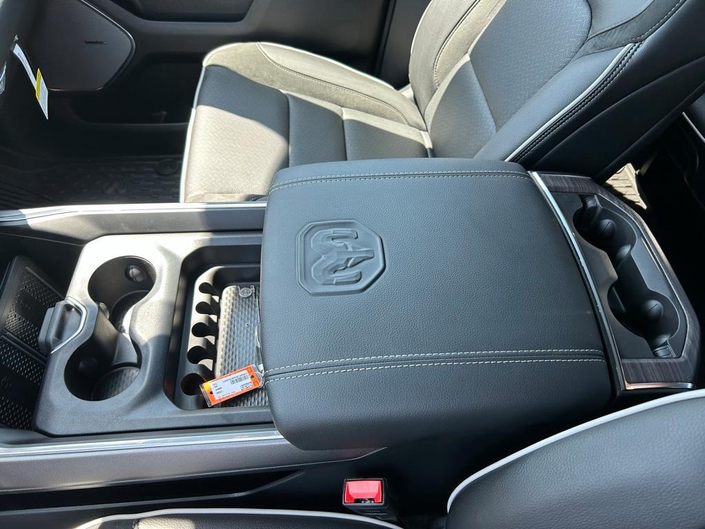 new 2025 Ram 1500 car, priced at $59,476