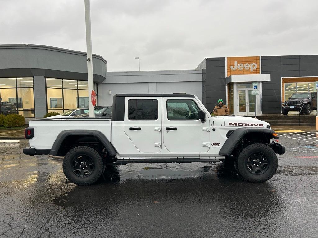 used 2023 Jeep Gladiator car, priced at $39,938