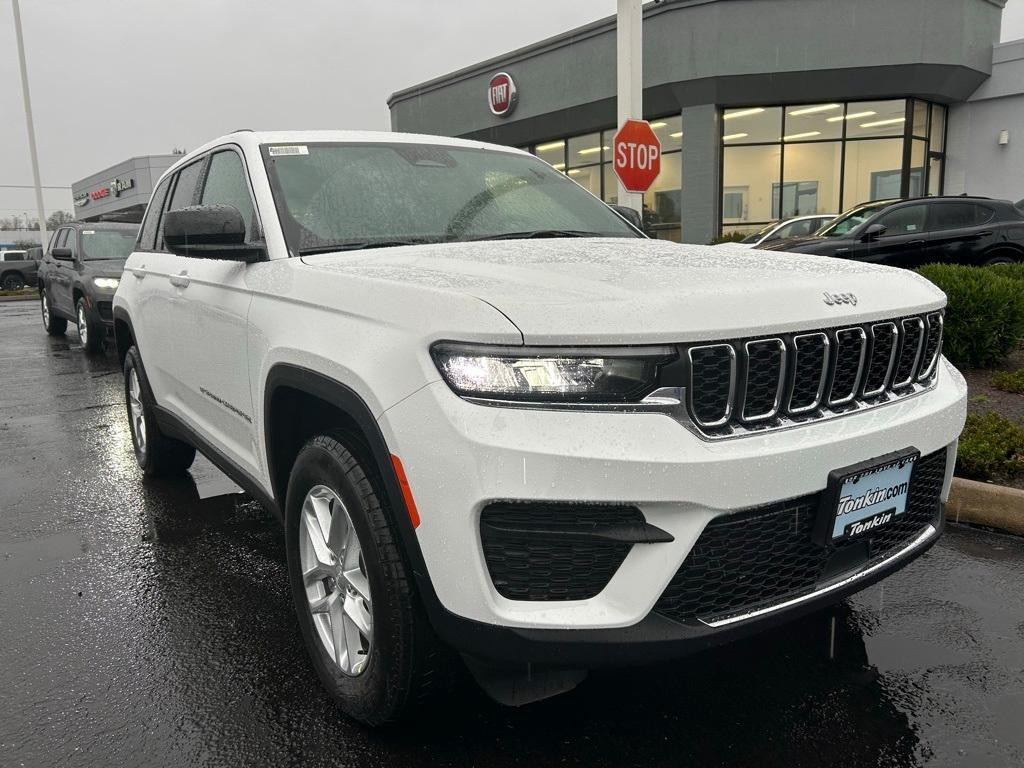 new 2025 Jeep Grand Cherokee car, priced at $42,058