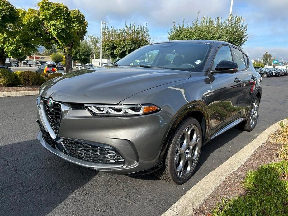 new 2024 Alfa Romeo Tonale car, priced at $50,300