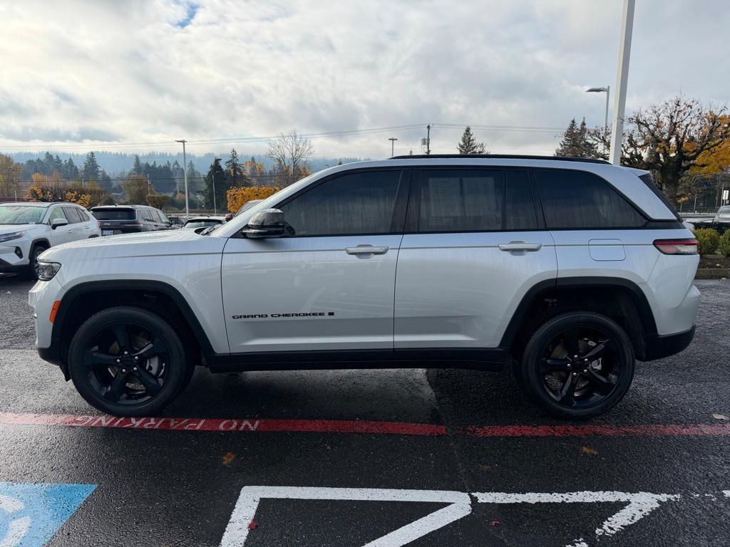 used 2023 Jeep Grand Cherokee car, priced at $30,990