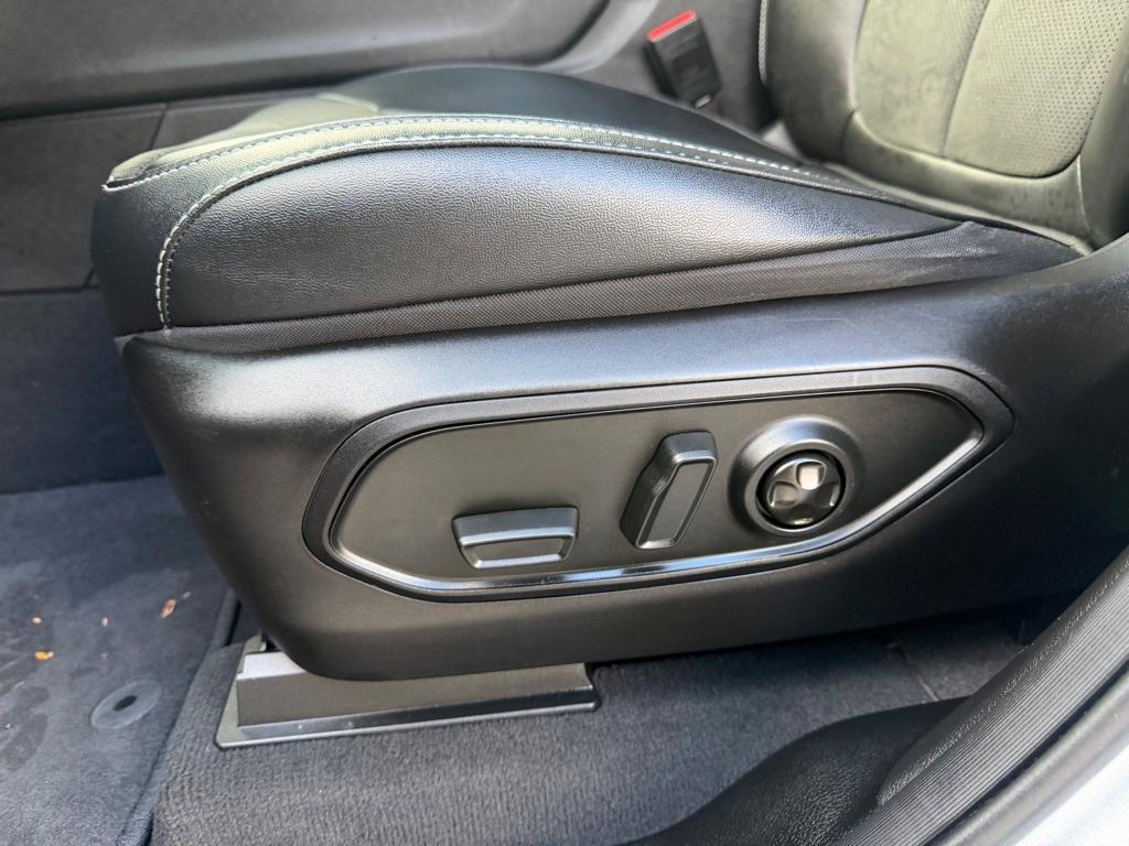 used 2023 Jeep Grand Cherokee car, priced at $30,990