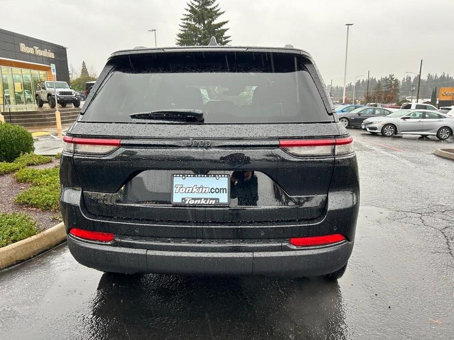 new 2025 Jeep Grand Cherokee car, priced at $43,772